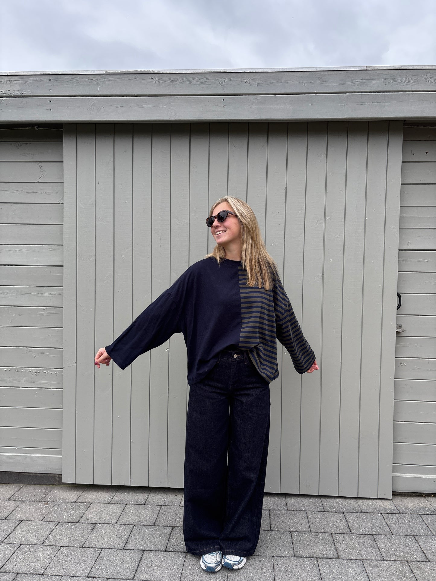 Billy longsleeve - donkerblauw/kaki