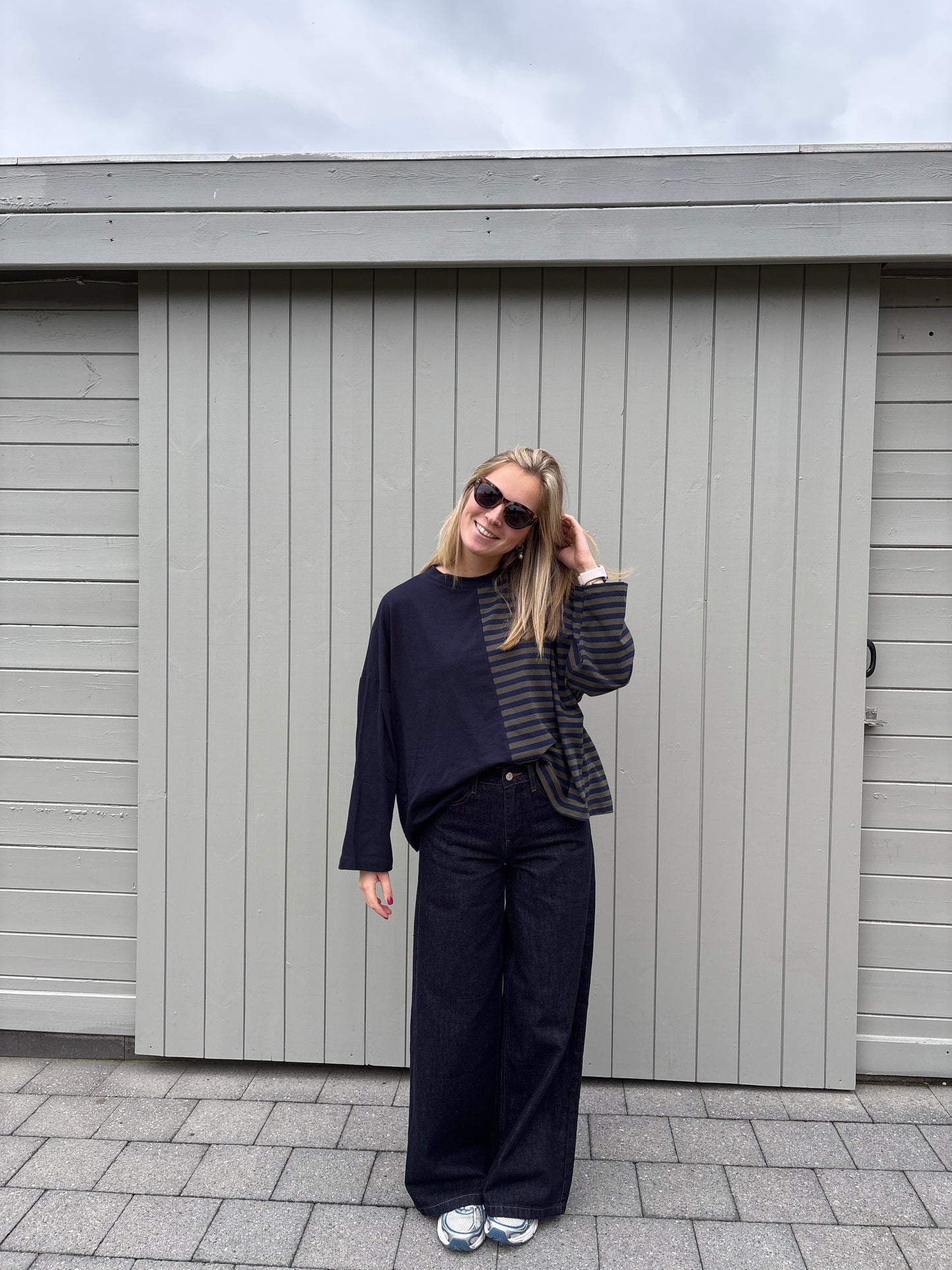 Billy longsleeve - donkerblauw/kaki
