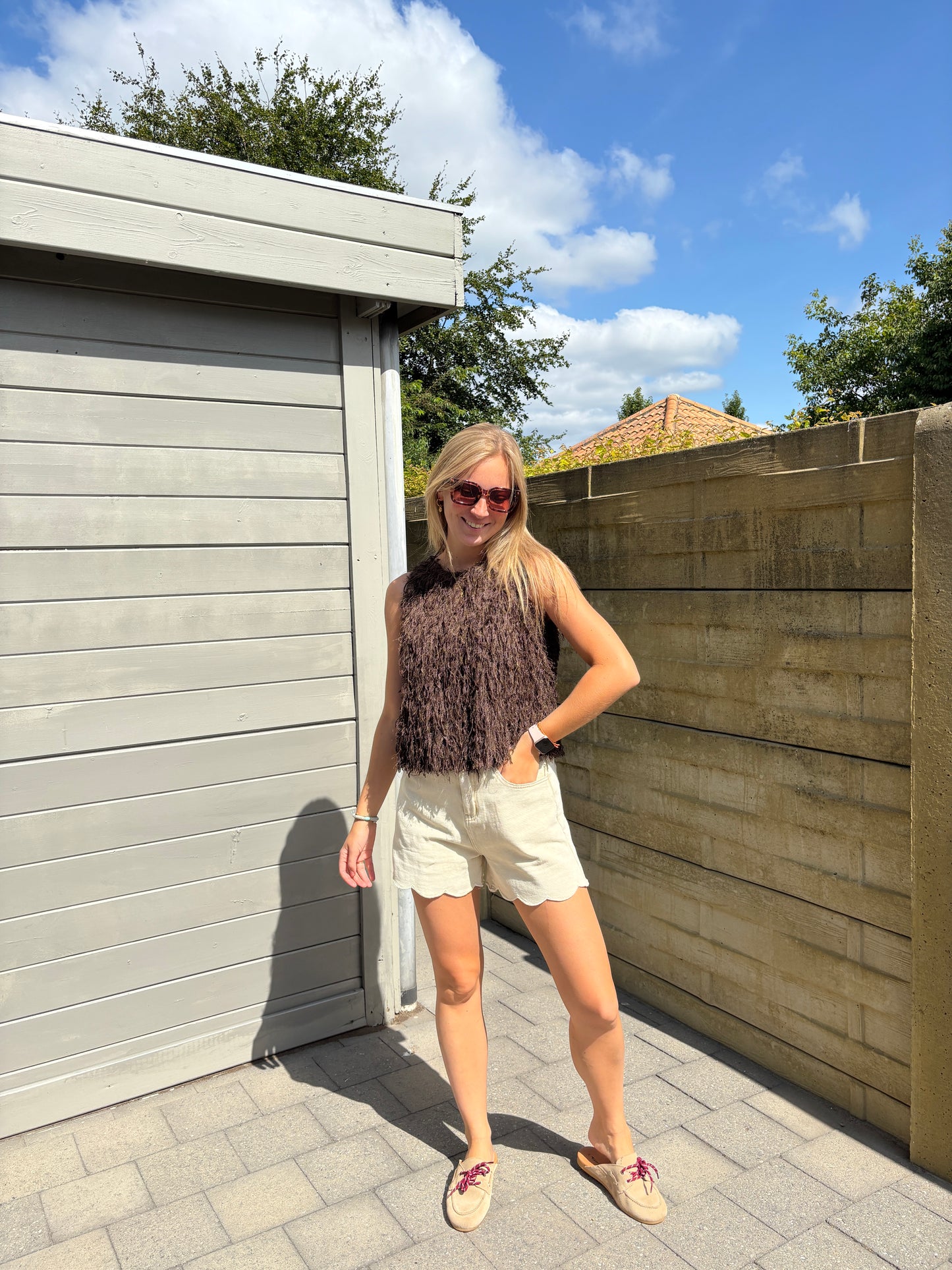 Ella fluffy top - bruin