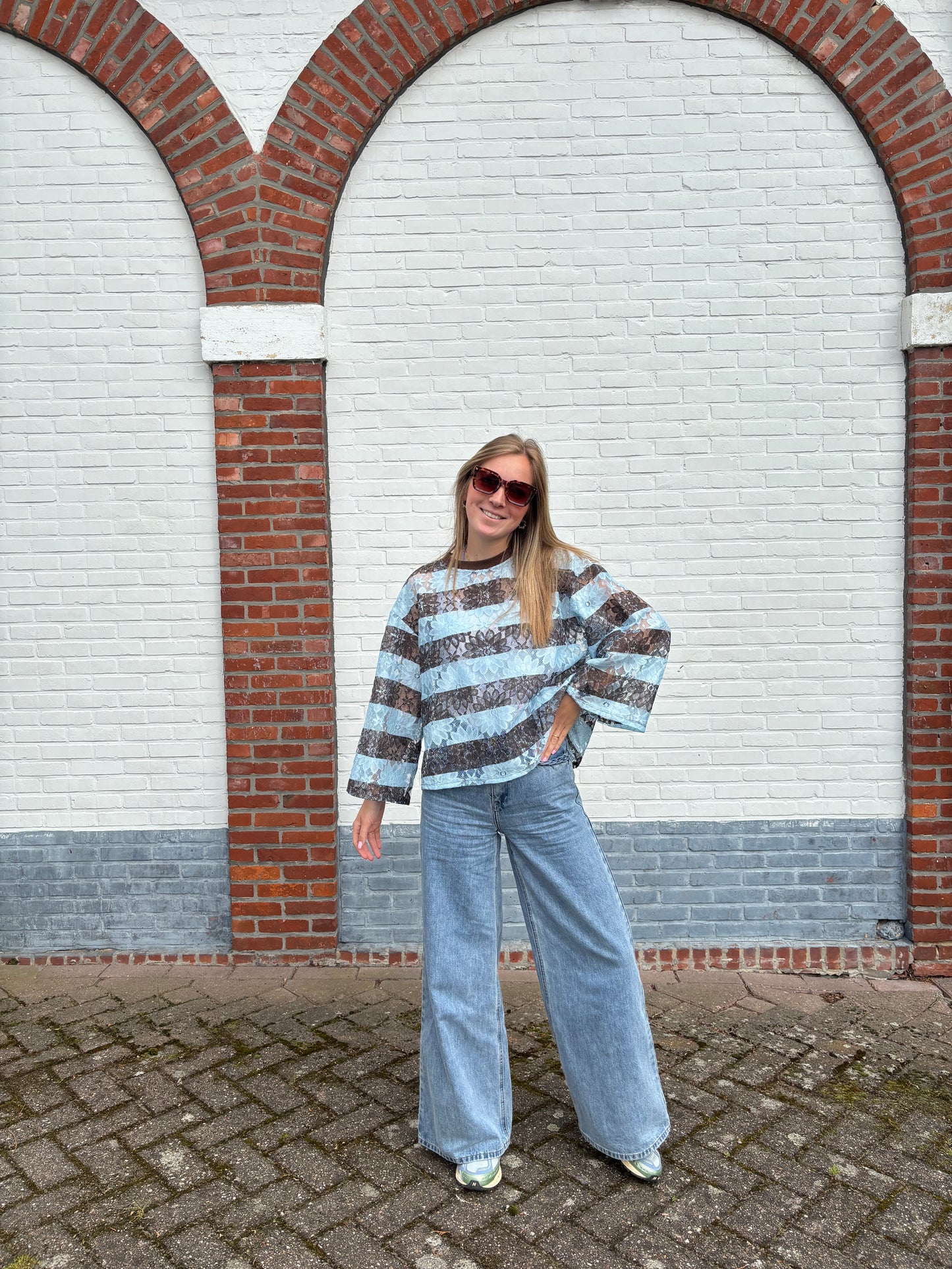 Kate truitje - bruin/lichtblauw
