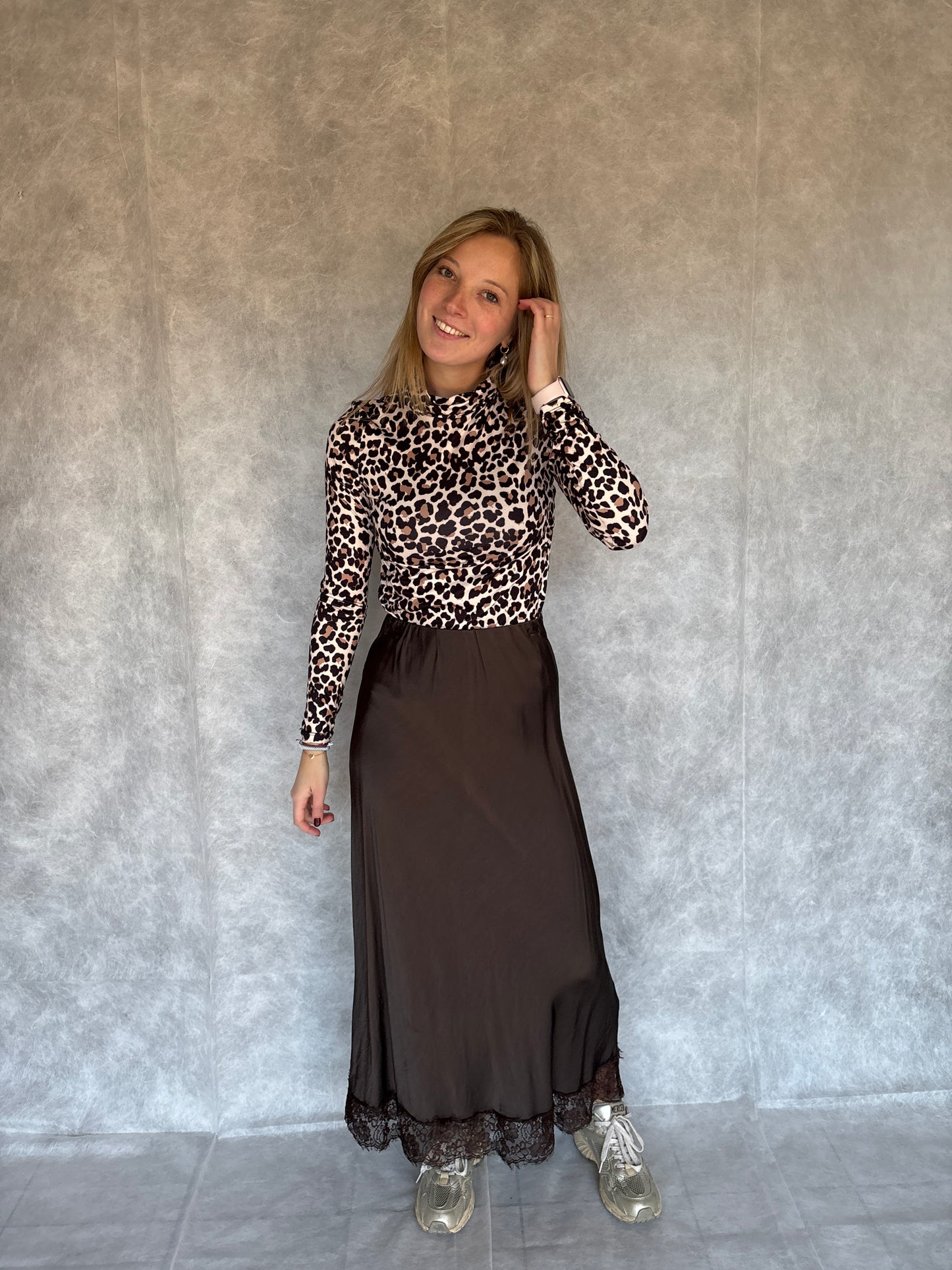 Kira satijnen rok - bruin