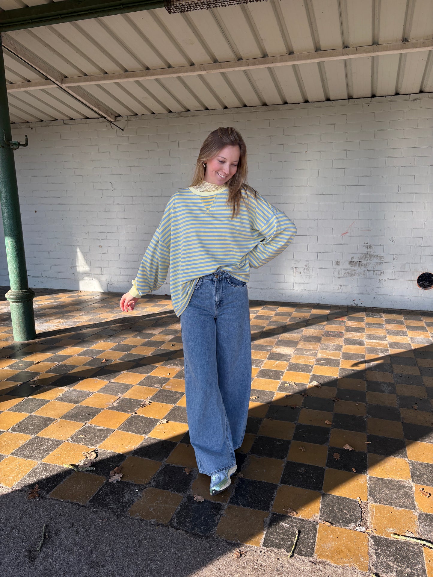 Pip sweater - lichtblauw/geel