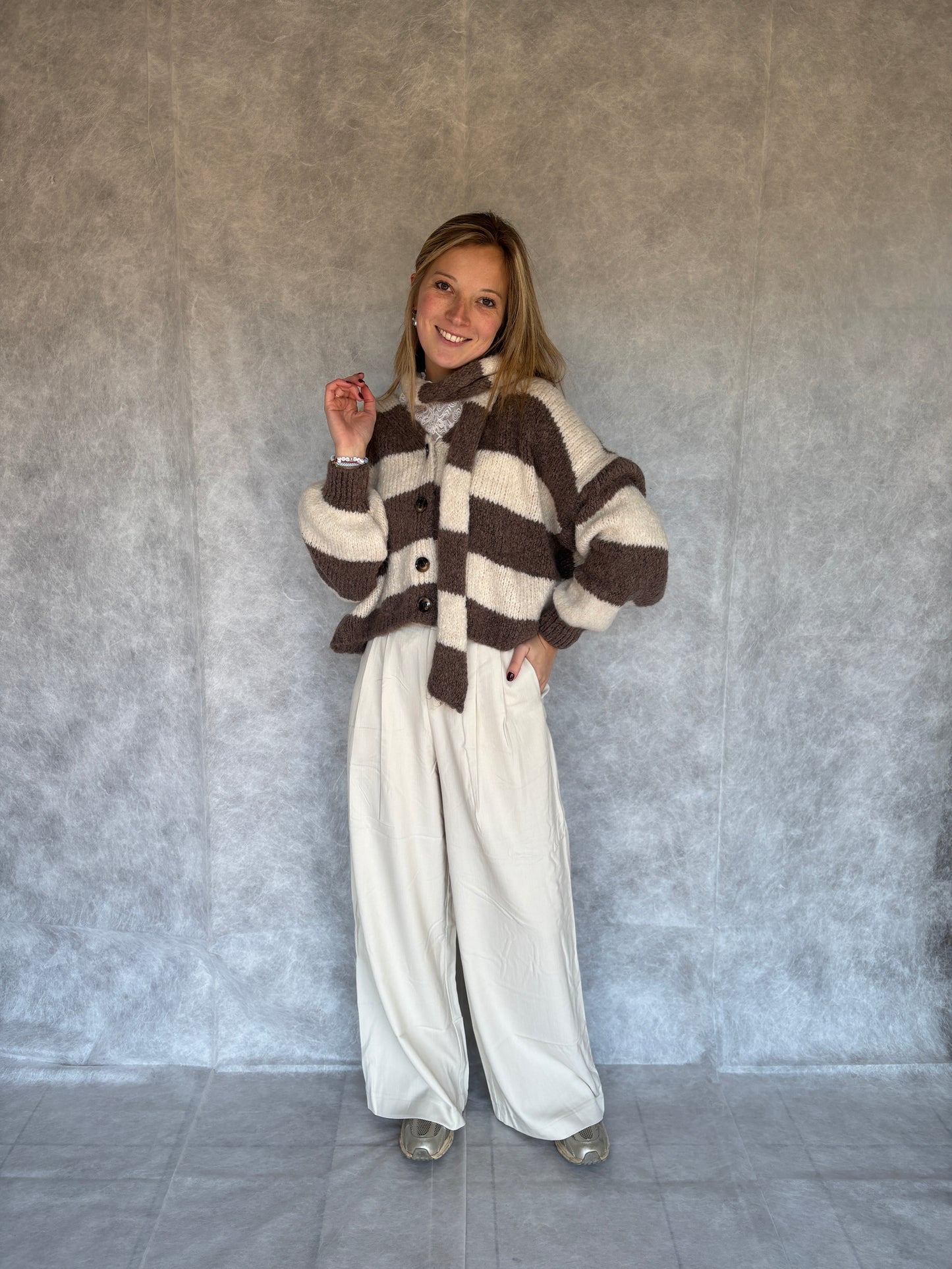 Viv vest + sjaaltje - taupe