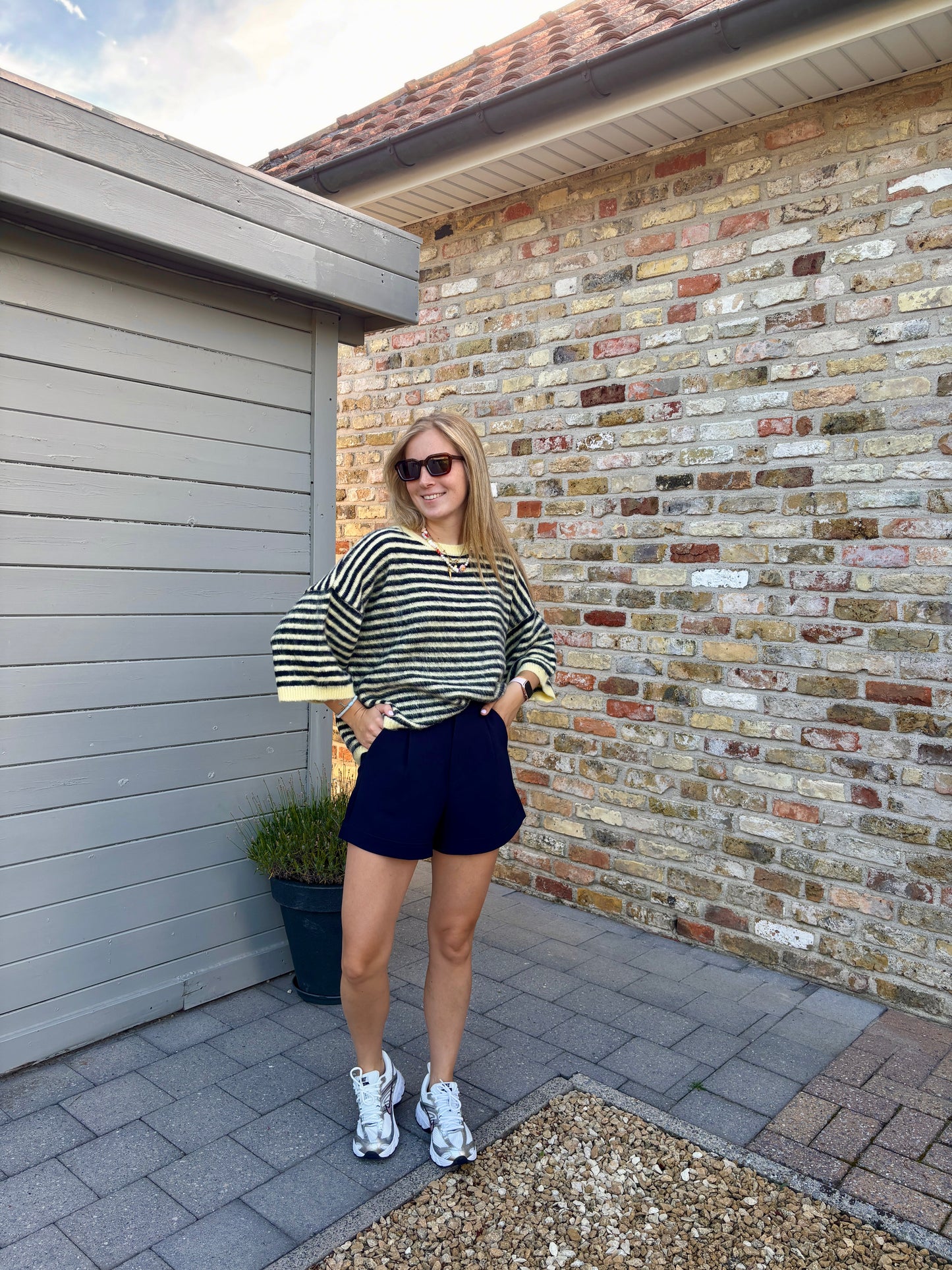 Lou pull - donkerblauw/geel