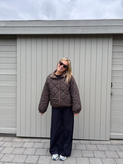 Ester reversible jas - leopard/bruin