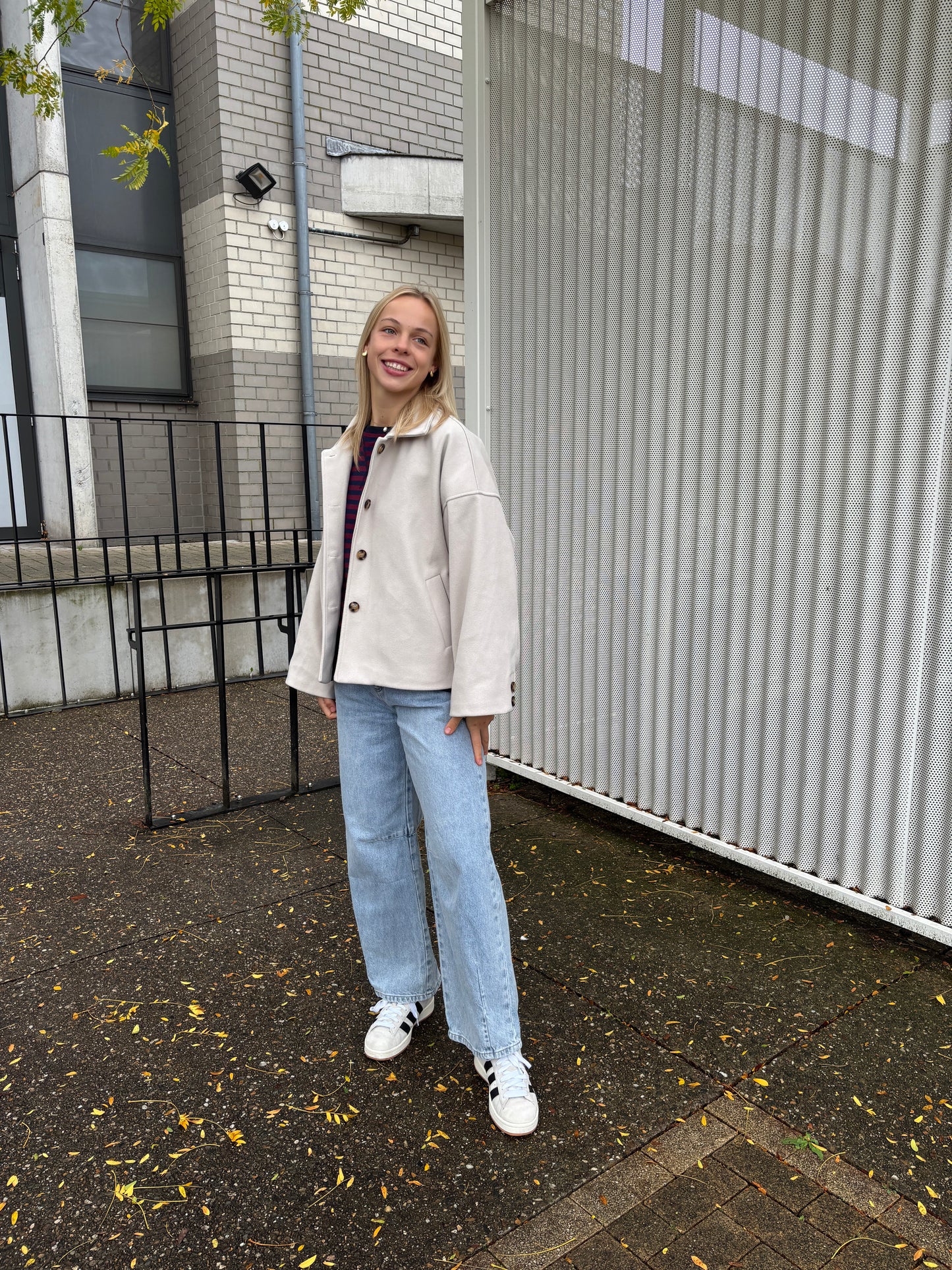 Delphine jas - beige