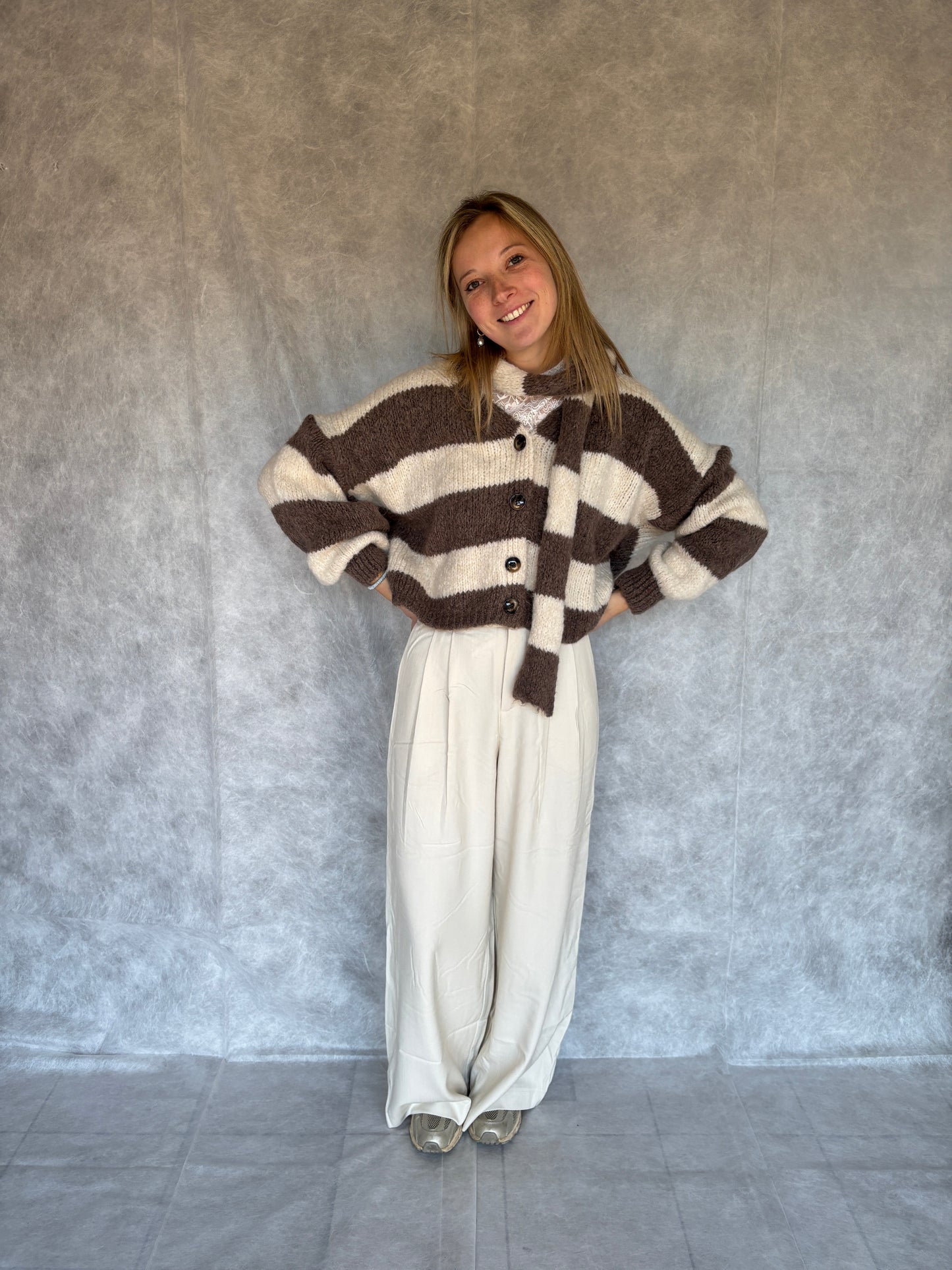 Viv vest + sjaaltje - taupe